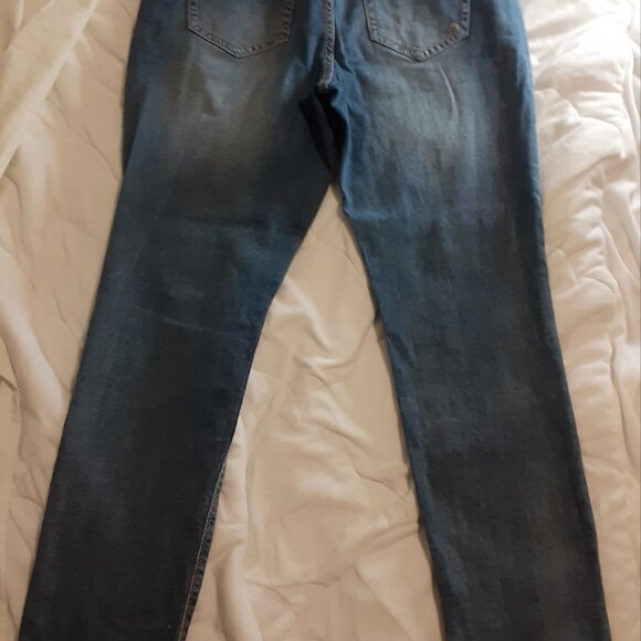 NWOT Jordache Distressed Jeans Straight Leg Light Blue Size 14 - Picture 2 of 5